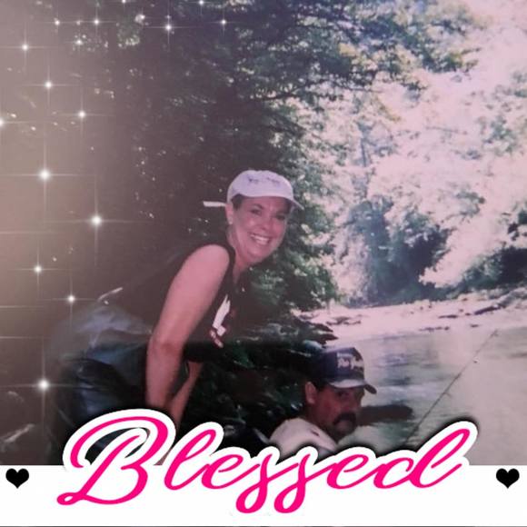 Meet your Posher, Debbie - Picture 1 of 1